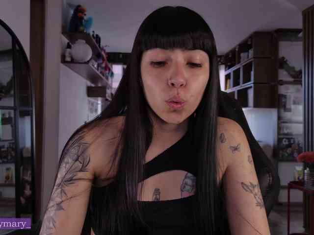SaraaDesire webcam