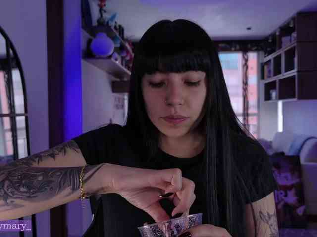 Modella: SaraaDesire