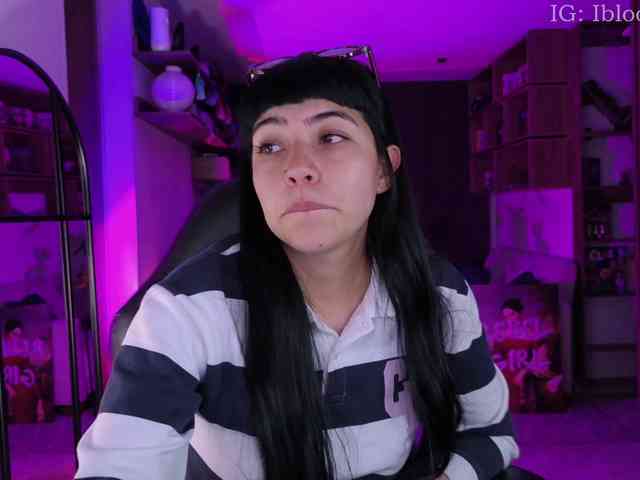 SaraaDesire webcam