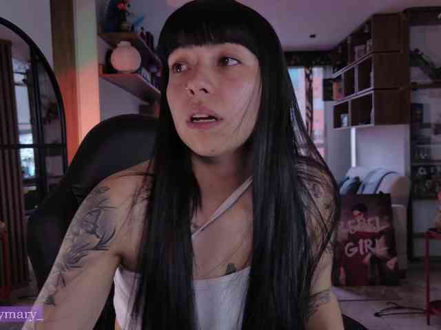 SaraaDesire webcam