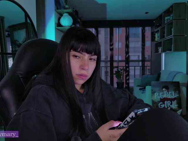 Modella: SaraaDesire