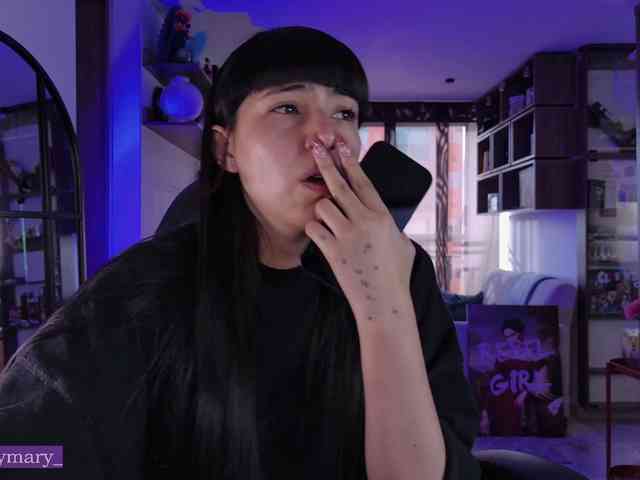 Modella: SaraaDesire