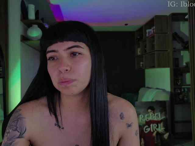 SaraaDesire webcam