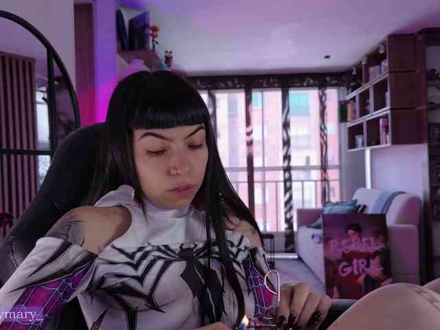 SaraaDesire webcam