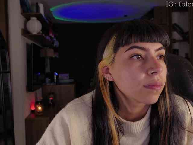 Modella: SaraaDesire