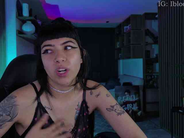 SaraaDesire webcam