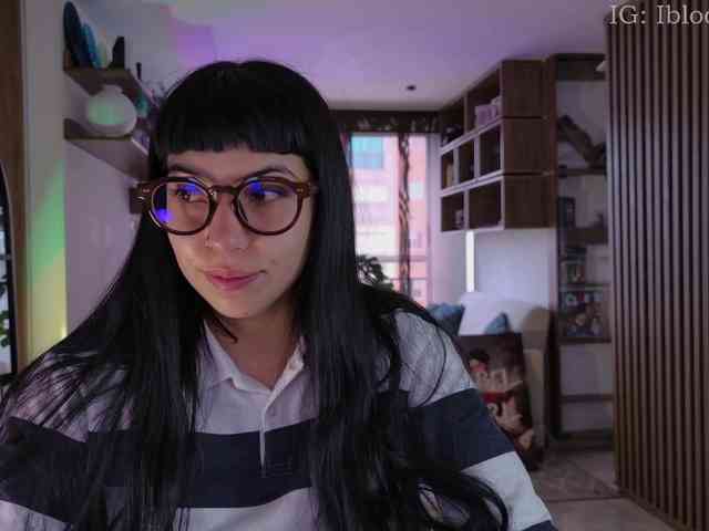 SaraaDesire webcam