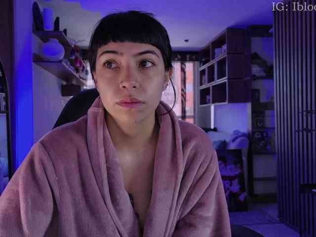 SaraaDesire webcam