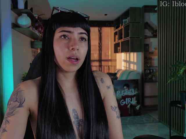 SaraaDesire webcam