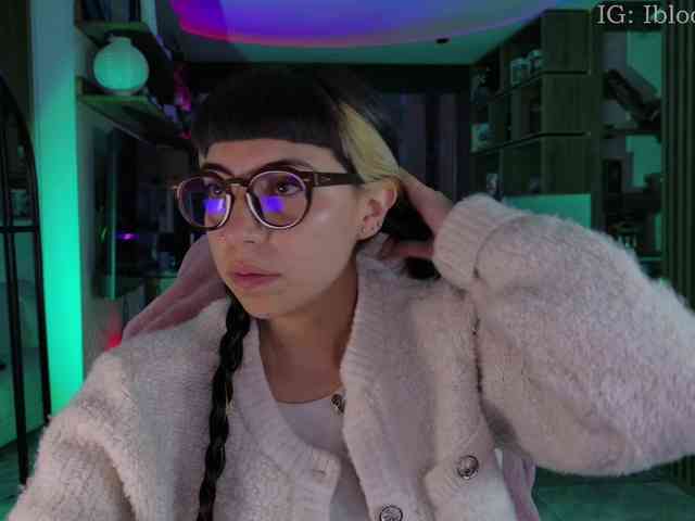 Modella: SaraaDesire