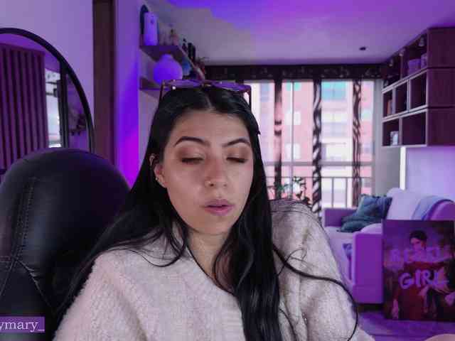 Modella: SaraaDesire