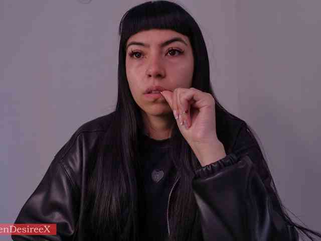 Modella: SaraaDesire