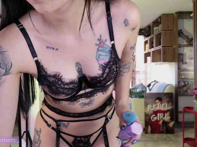 SaraaDesire webcam