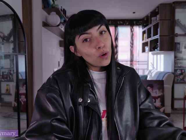 Modella: SaraaDesire