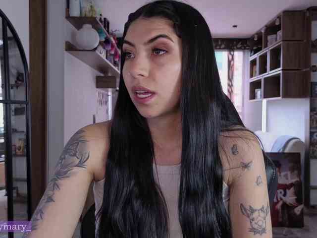 SaraaDesire webcam