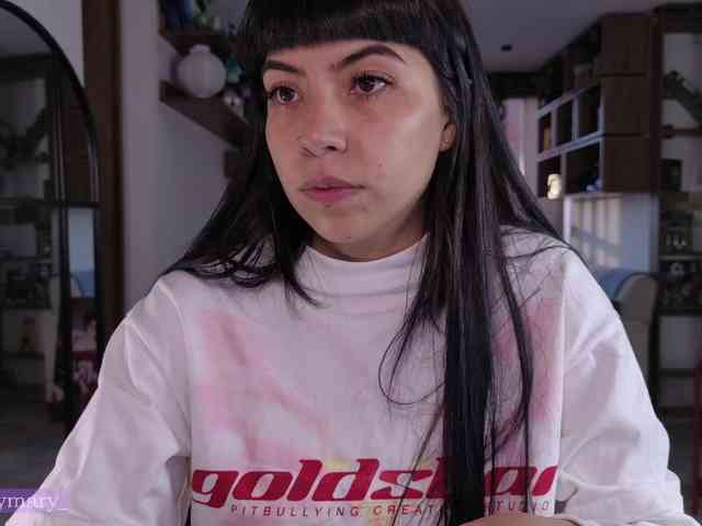 Modella: SaraaDesire