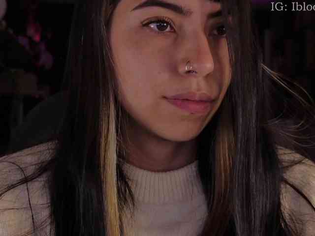 SaraaDesire webcam