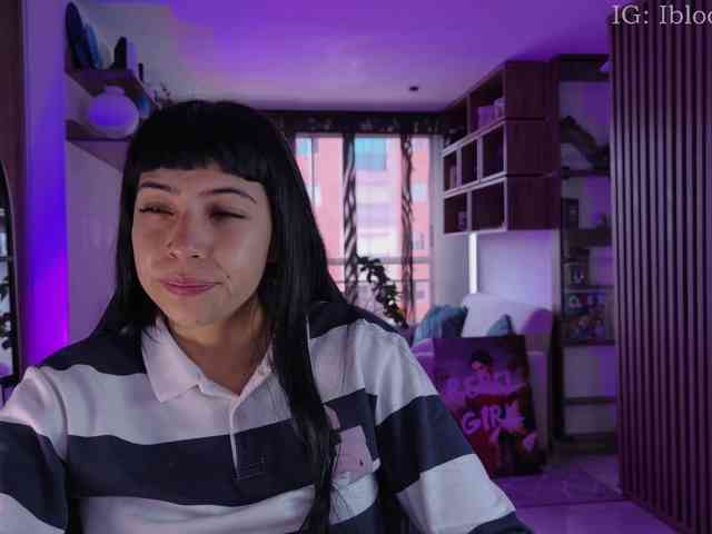 SaraaDesire webcam