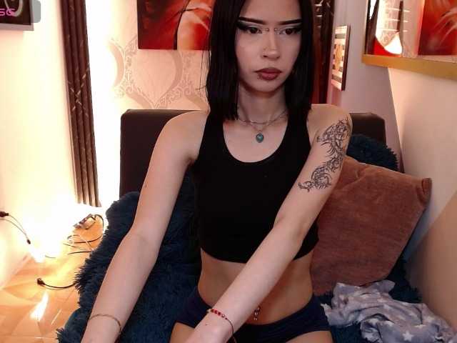luuciaa-Moor live cam on BongaCams