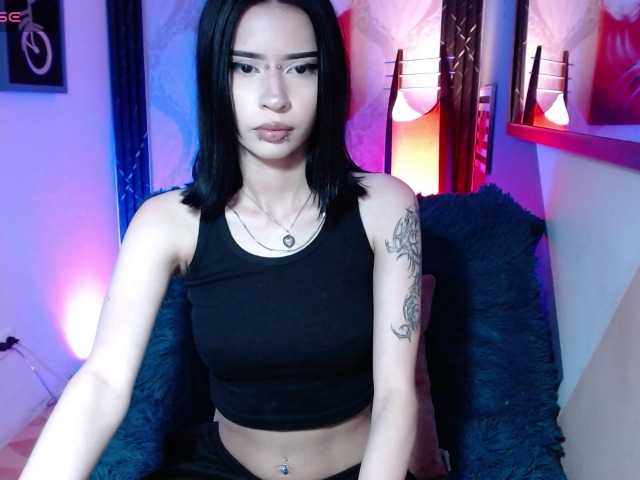 luuciaa-Moor live cam on BongaCams