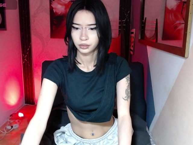 luuciaa-Moor live cam on BongaCams
