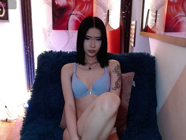 luuciaa-Moor live cam on BongaCams