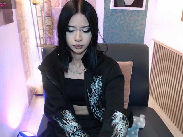 luuciaa-Moor live cam on BongaCams