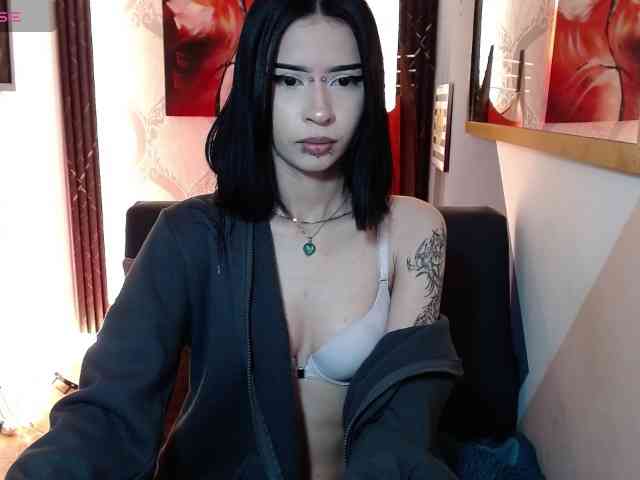 luuciaa-Moor webcam