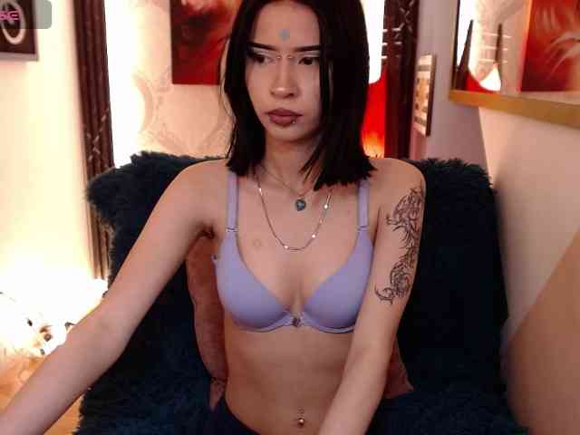 luuciaa-Moor webcam