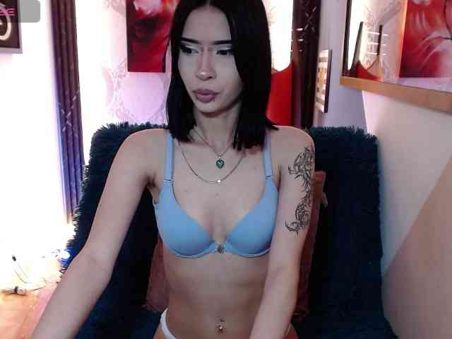 luuciaa-Moor webcam