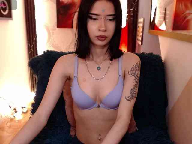 luuciaa-Moor webcam
