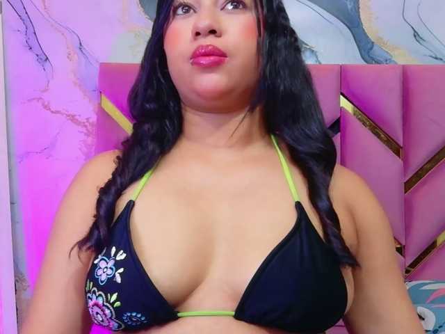 softlatina live cam preview