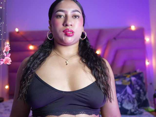 softlatina live cam on BongaCams