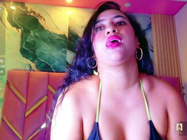 softlatina live cam on BongaCams