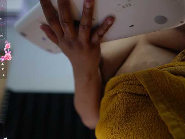 softlatina — live female cam
