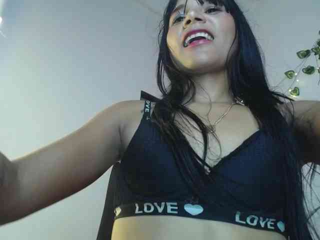 kathalina28 Live Webcam on BongaCams