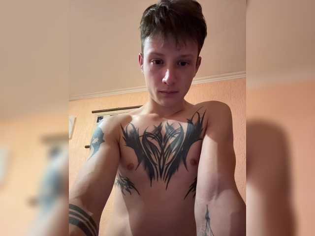 AdamEbert live webcam show