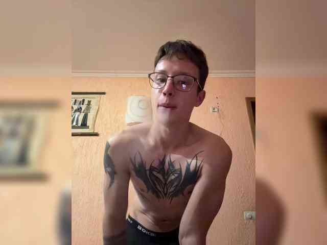 AdamEbert Live Webcam on BongaCams