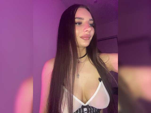 Sofa-crysta live cam on BongaCams