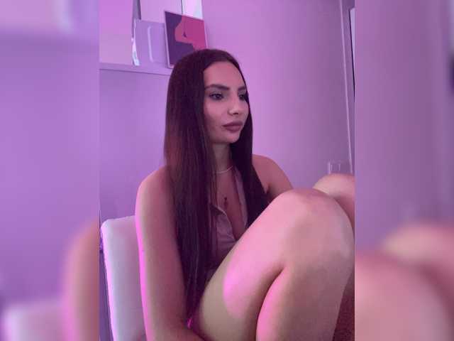Sofa-crysta live cam on BongaCams