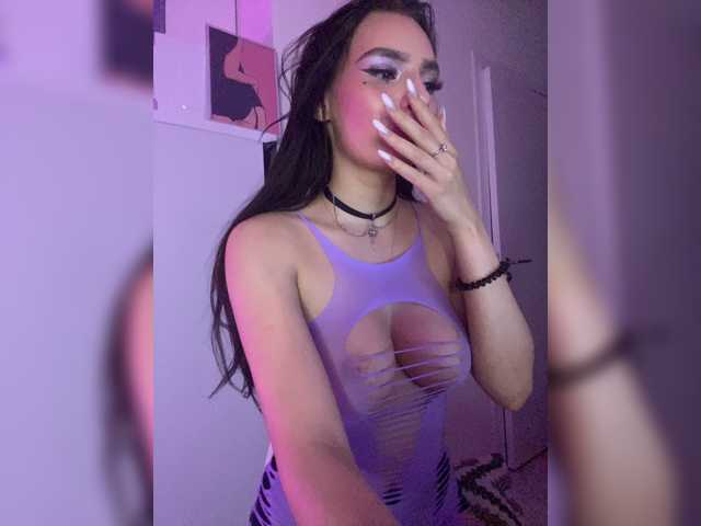 Sofa-crysta live cam on BongaCams