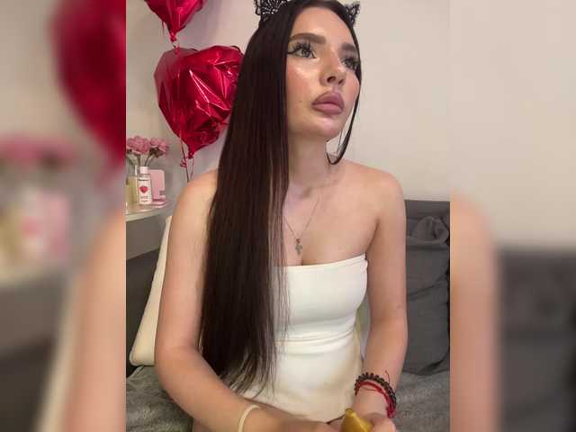 Sofa-crysta live cam on BongaCams