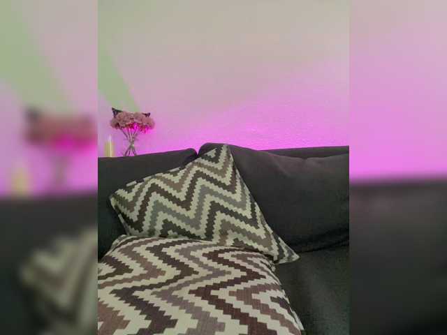 Sofa-crysta live cam on BongaCams