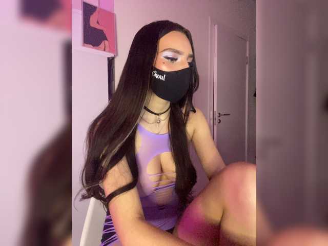 Sofa-crysta live cam on BongaCams