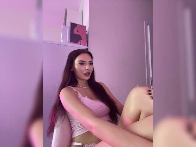 Sofa-crysta live cam on BongaCams
