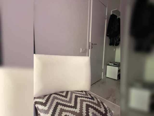 Sofa-crysta live cam on BongaCams