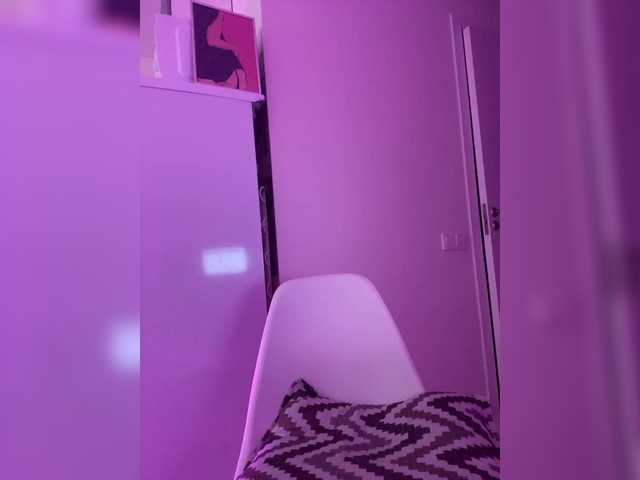 Sofa-crysta live cam on BongaCams