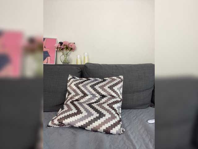 Sofa-crysta live cam on BongaCams