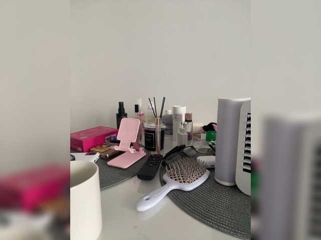 Sofa-crysta live cam on BongaCams