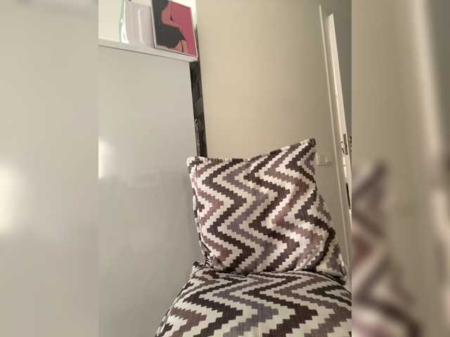 Sofa-crysta, en directo ahora en BongaCams